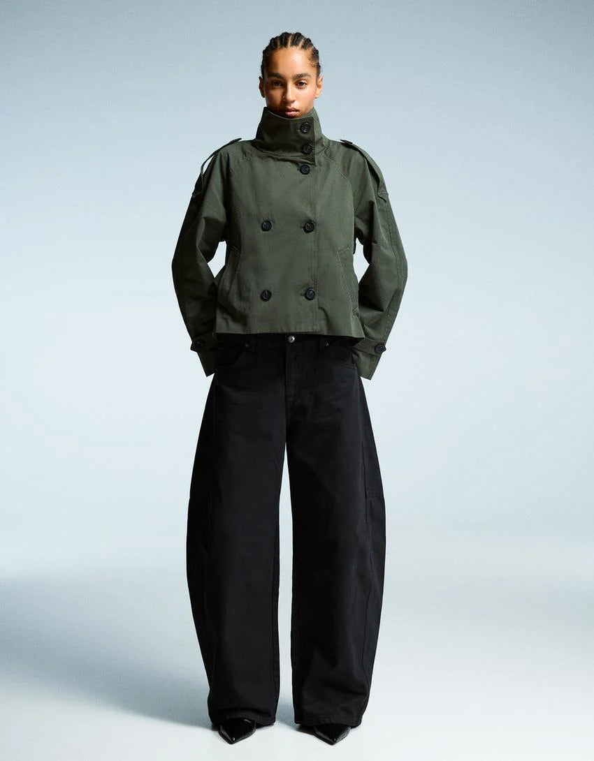 BUTTONED TRENCH COAT