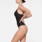 SCULPTING PUSH-UP BODYSUIT